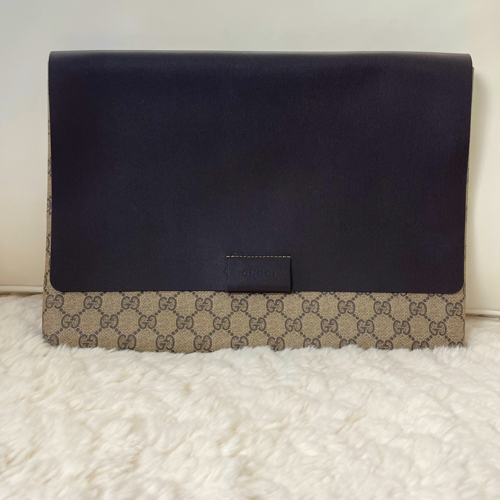GUCCI GG LAPTOP CASE . AUTHENTIC!